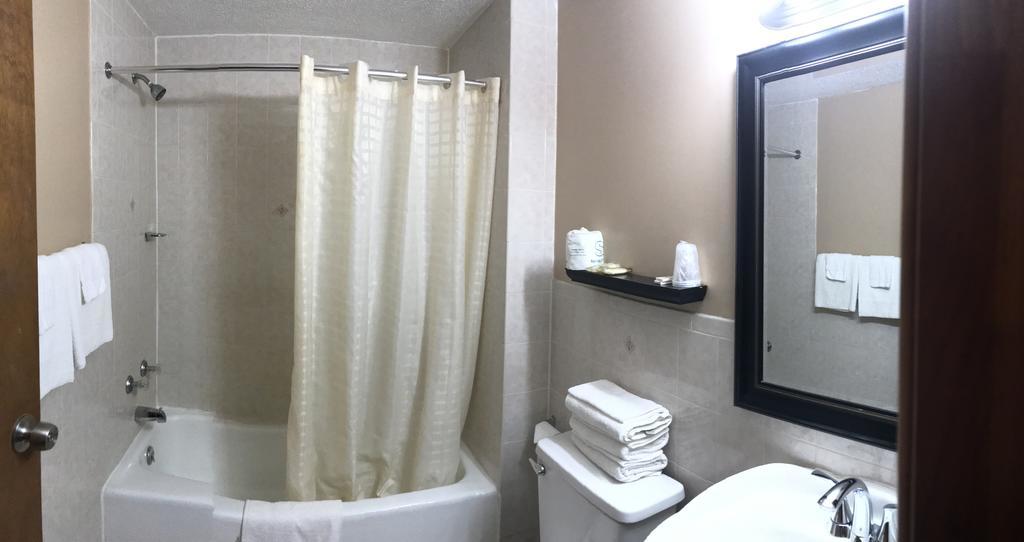 Motel Moonlite 2*